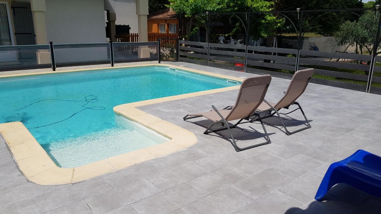 Charmante Maison Climatisee Vedene - Avignon Avec Piscine Extérieur photo